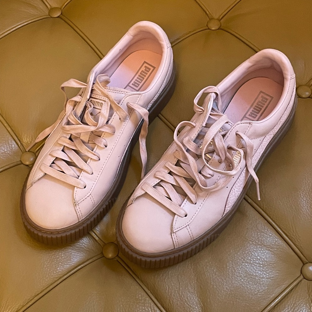 NEW Puma Basket Platform Gumsole Sneakers Silver Pink Rose Gold 10 shoes